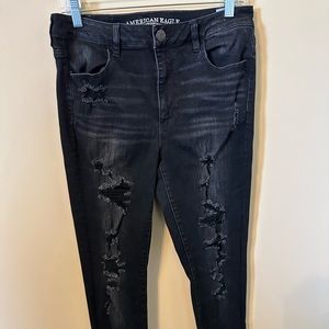 Black ripped Hi-rise American eagle Jeans!